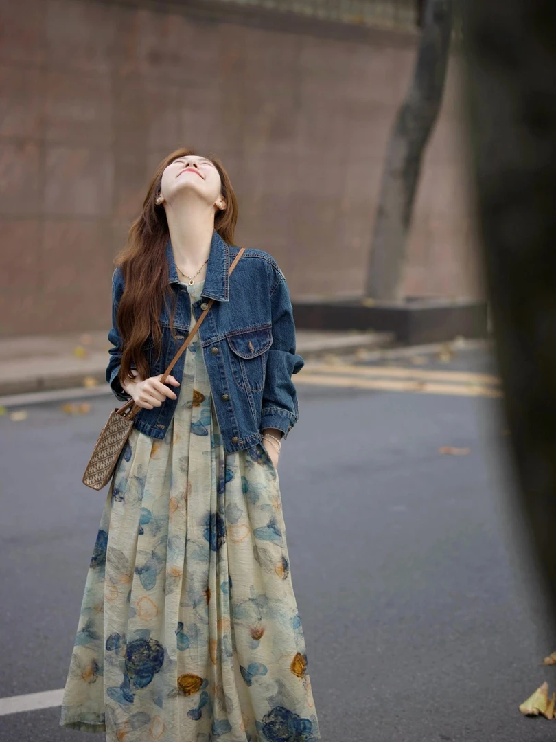 碎花吊带连衣裙子夏季女2024年新款早春穿搭长裙牛仔外套女套装