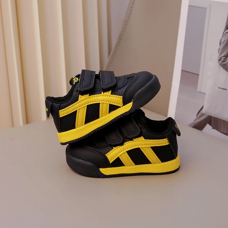 儿童运动鞋鞋子春秋皮面轻便软底男跑步鞋女童鞋3-6岁秋季童鞋