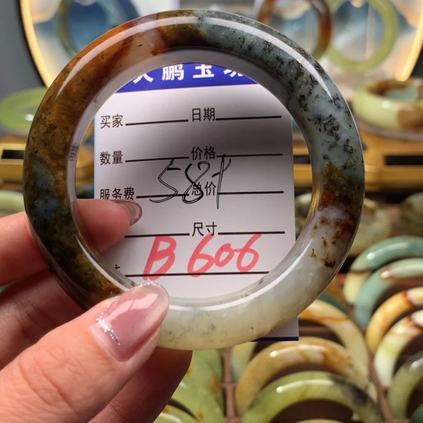 【闪购商品】蛇纹石玉手镯未镶嵌阳**人