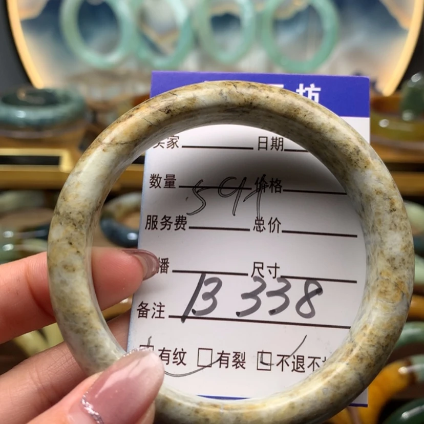 【闪购商品】蛇纹石玉手镯未镶嵌