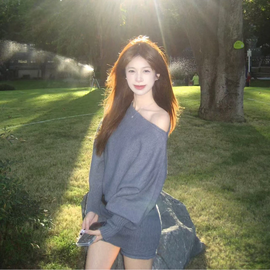 甜粿妹妹Sweet kueh辣妹纯欲斜肩露锁骨针织套装时尚气质上衣短裤