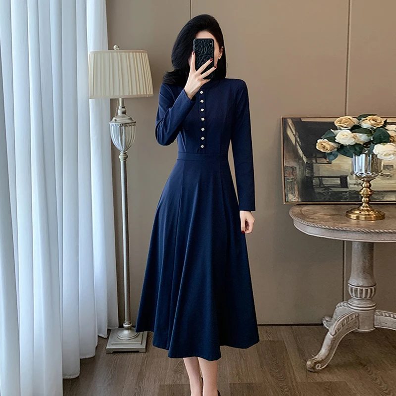 法式轻奢气质长袖连衣裙女春秋新款高级感上档次收腰内搭打底裙子