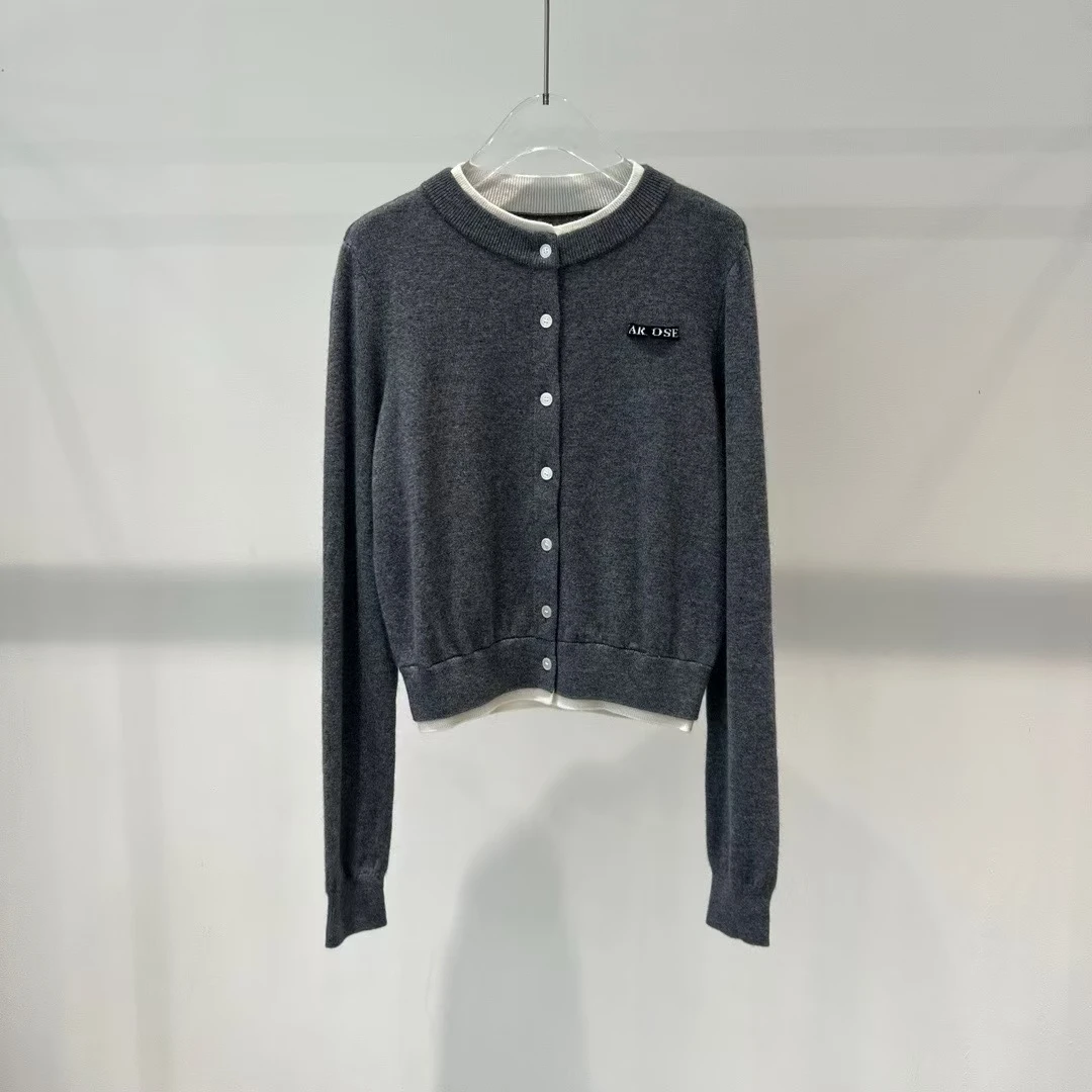 艾家2024秋冬季新款休闲百搭圆领针织衫女8013