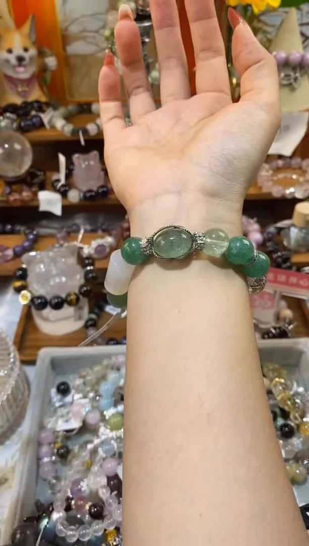 【闪购商品】水晶手链未镶嵌绿草莓晶