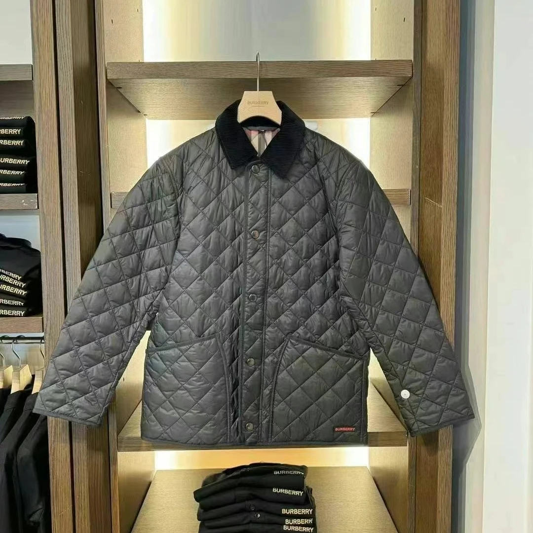 全新未使用 BURBERRY/博柏利 男士黑色菱形块休闲棉服YU049菱格