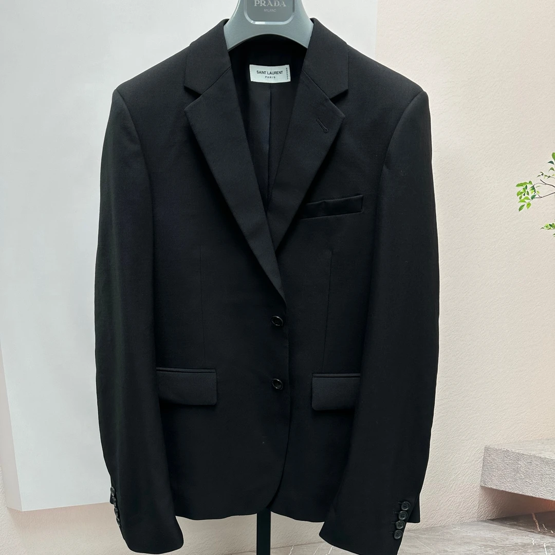 全新未使用 YSL/圣罗兰 员工福利款  男士黑色商务西服GY069-1
