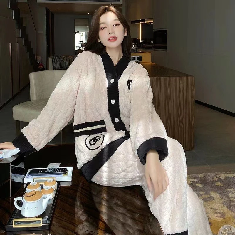 小香风珊瑚绒睡衣套装女秋冬加绒加厚保暖法兰绒学生家居服两件套