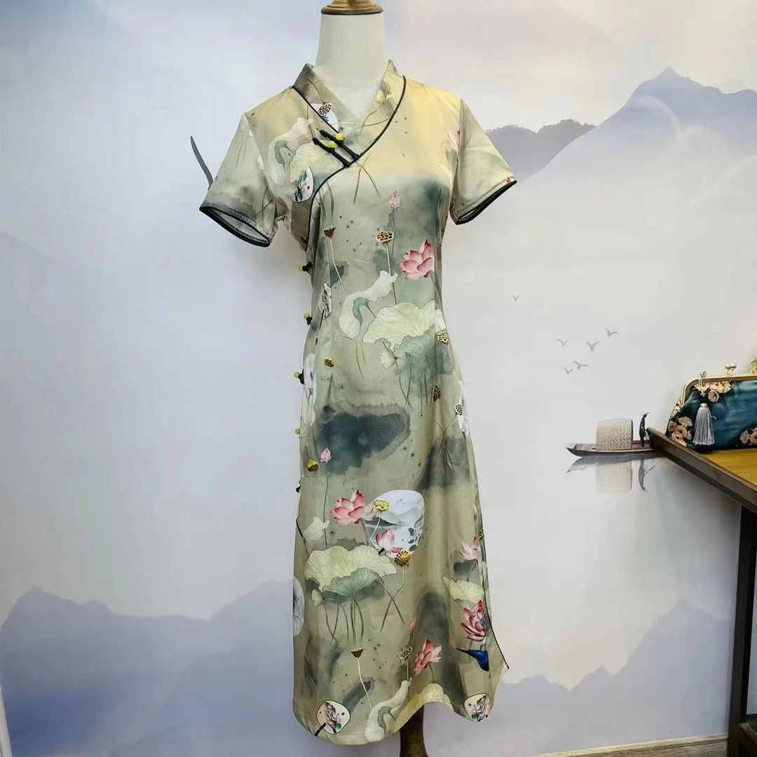 176  修身气质日常改良单层V领绿色荷花旗袍