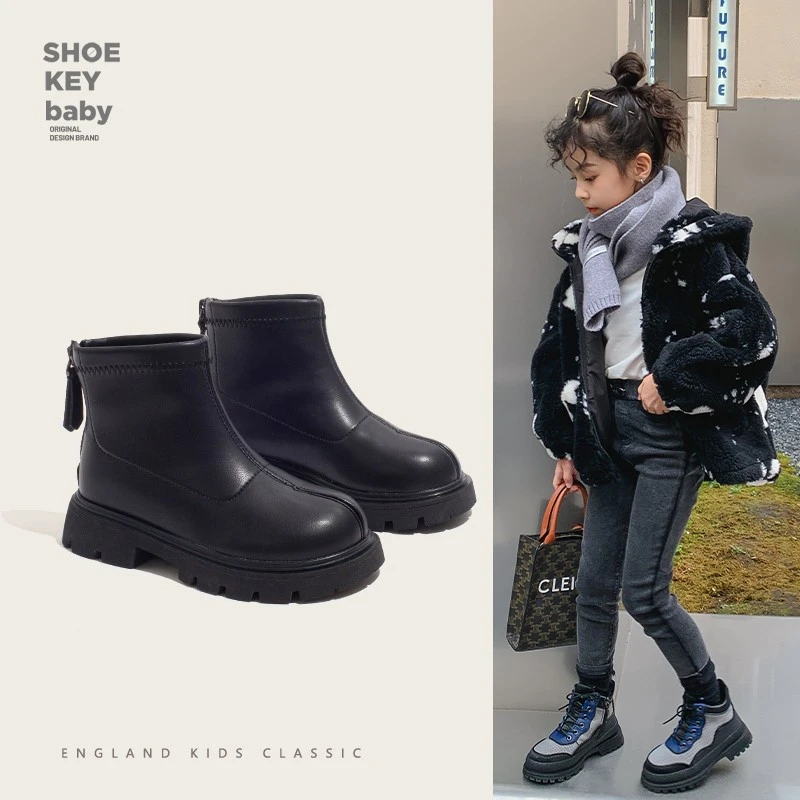 小七北鼻英伦风女童短靴2023秋季新款黑色走秀皮靴假分趾儿童单靴