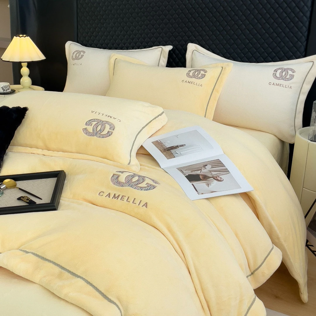 【晴美】2024新款轻奢风高克重牛奶绒刺绣四件套-可可小姐全系列