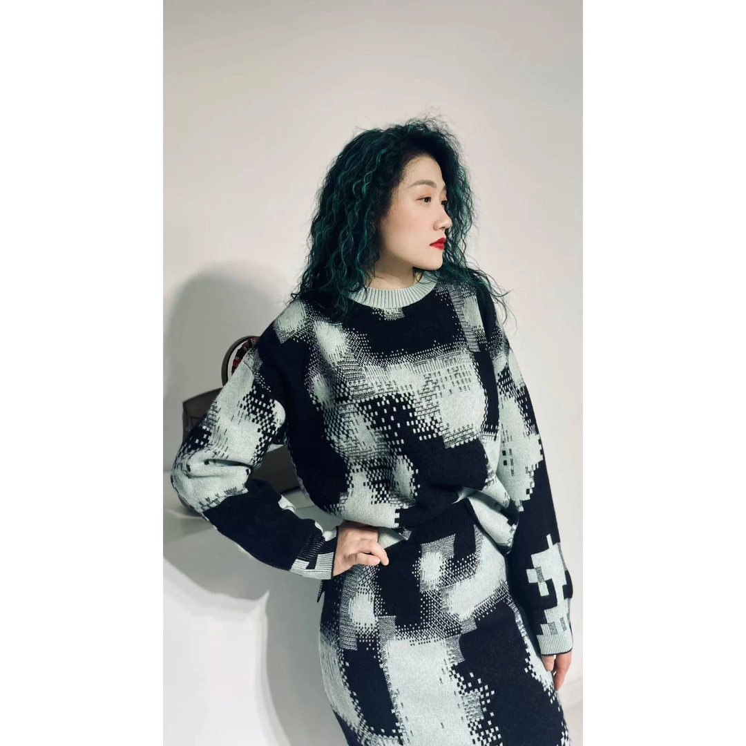 【六丑】新款高级感修身显瘦女花纹马赛克拼色针织套装4tz0074