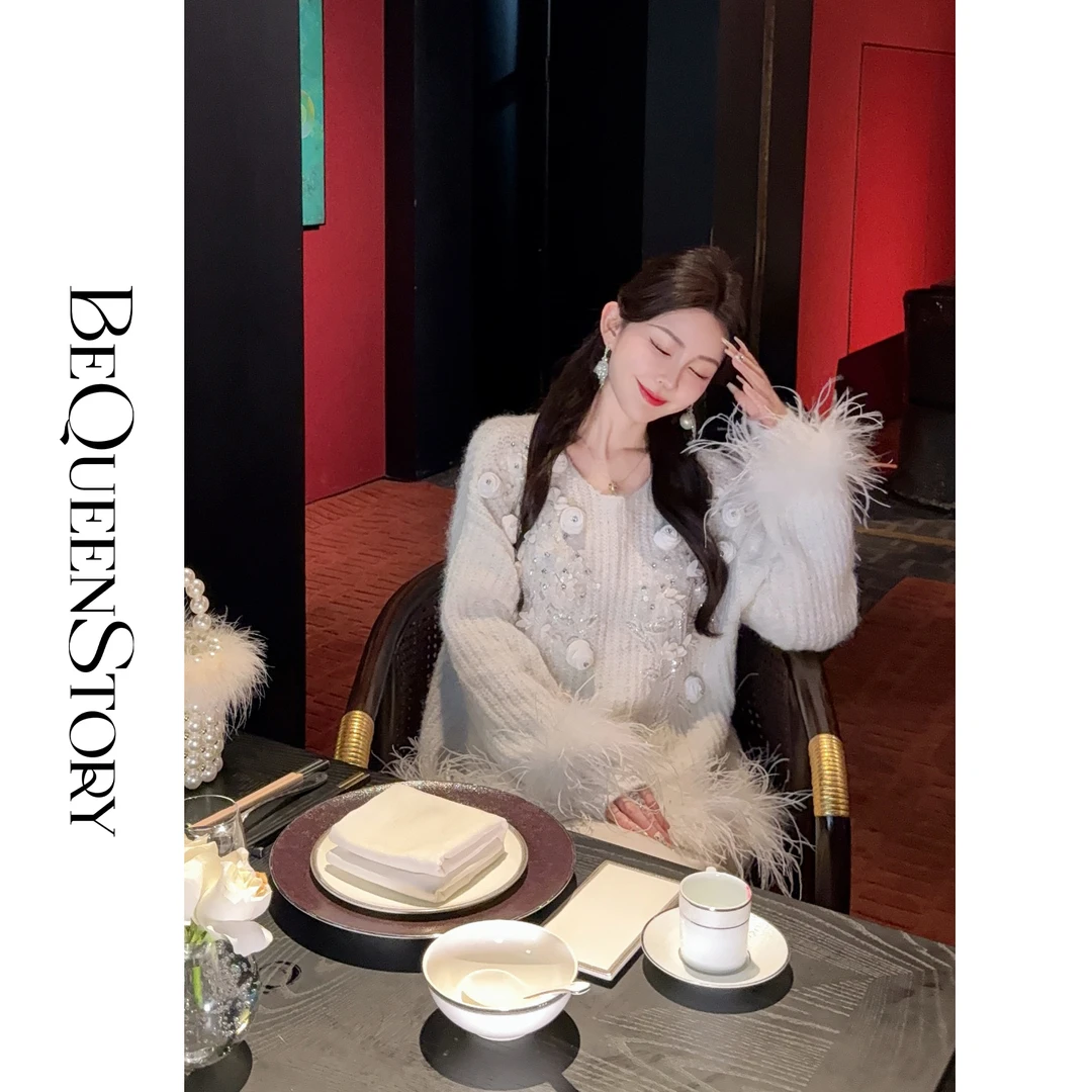 余潇潇【甜梦契约】冬季氛围花朵羊驼毛拼接鸵鸟毛圆领毛衣