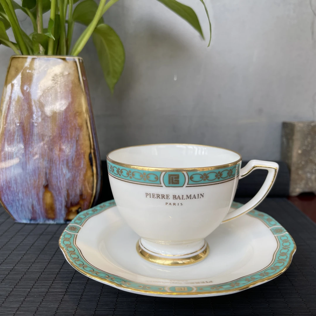 纪梵希有田烧茶咖杯(托14cm杯115ml)