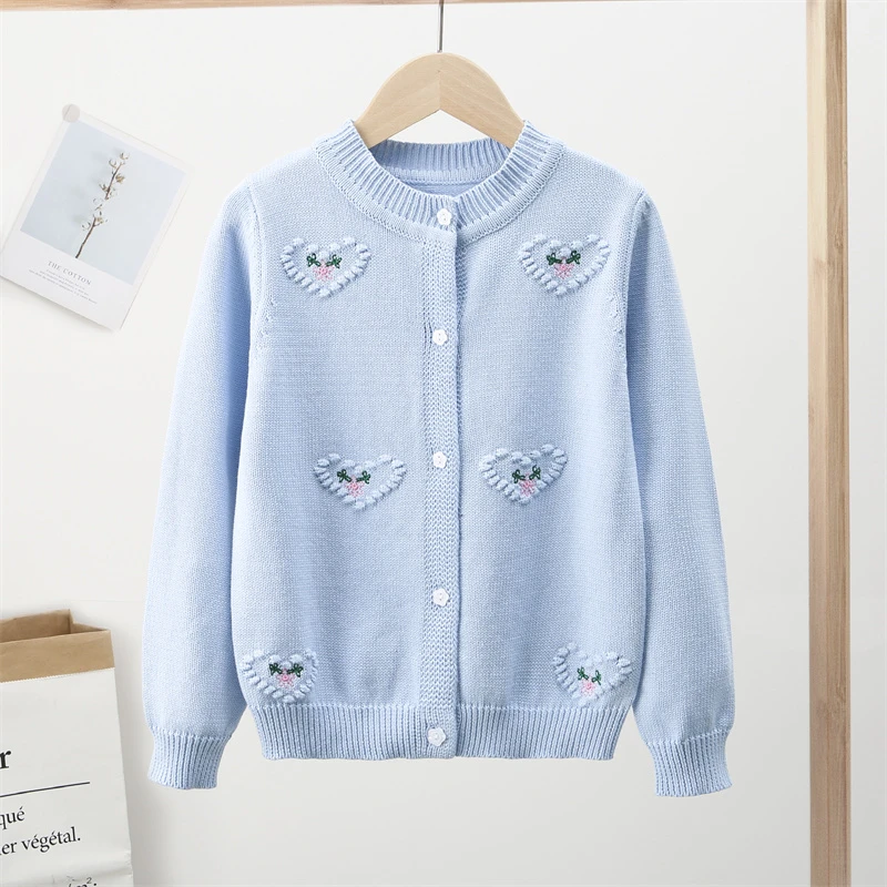 女童春秋装新款开衫毛衣外套爱心小女孩洋气针织衫儿童装外搭