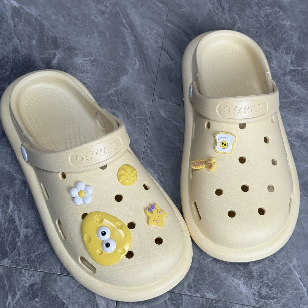 百思图定制洞洞鞋