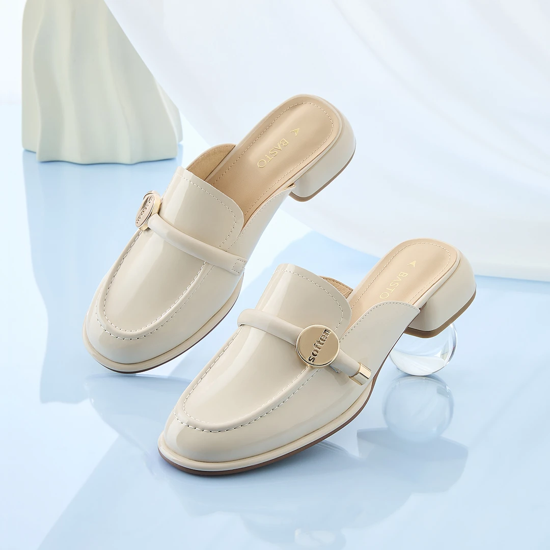 百思图夏季新款简约时尚穆勒拖粗跟女凉鞋KB236BH4