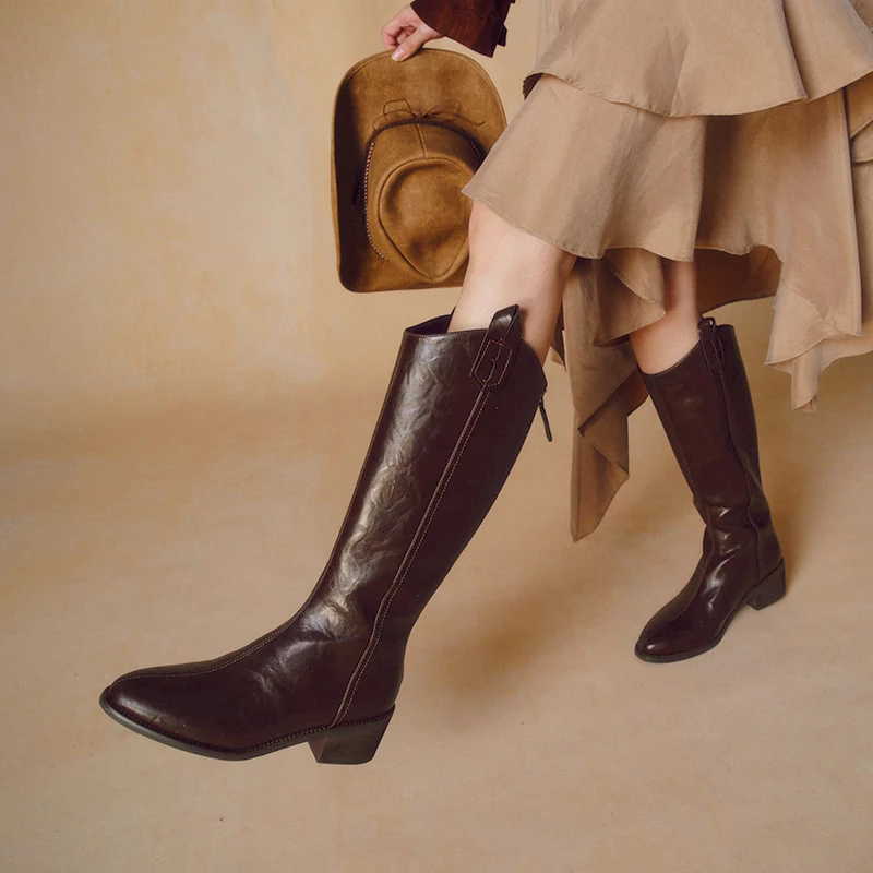 【关晓彤同款】百思图25新款琥珀流光街头骑士靴粗跟女长靴M5321DG4