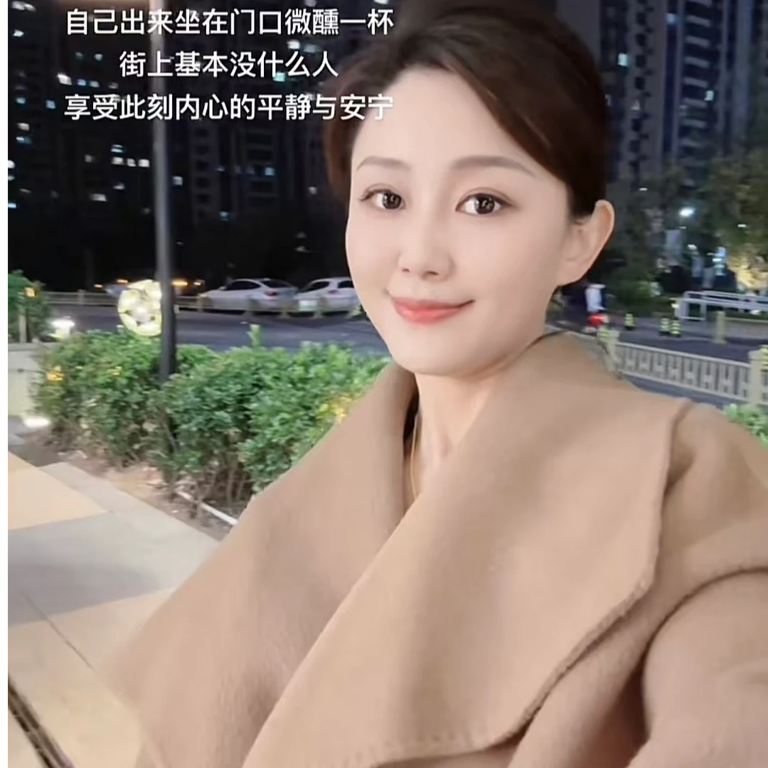 清仓No退no换  大翻领大衣时尚款秋冬外套