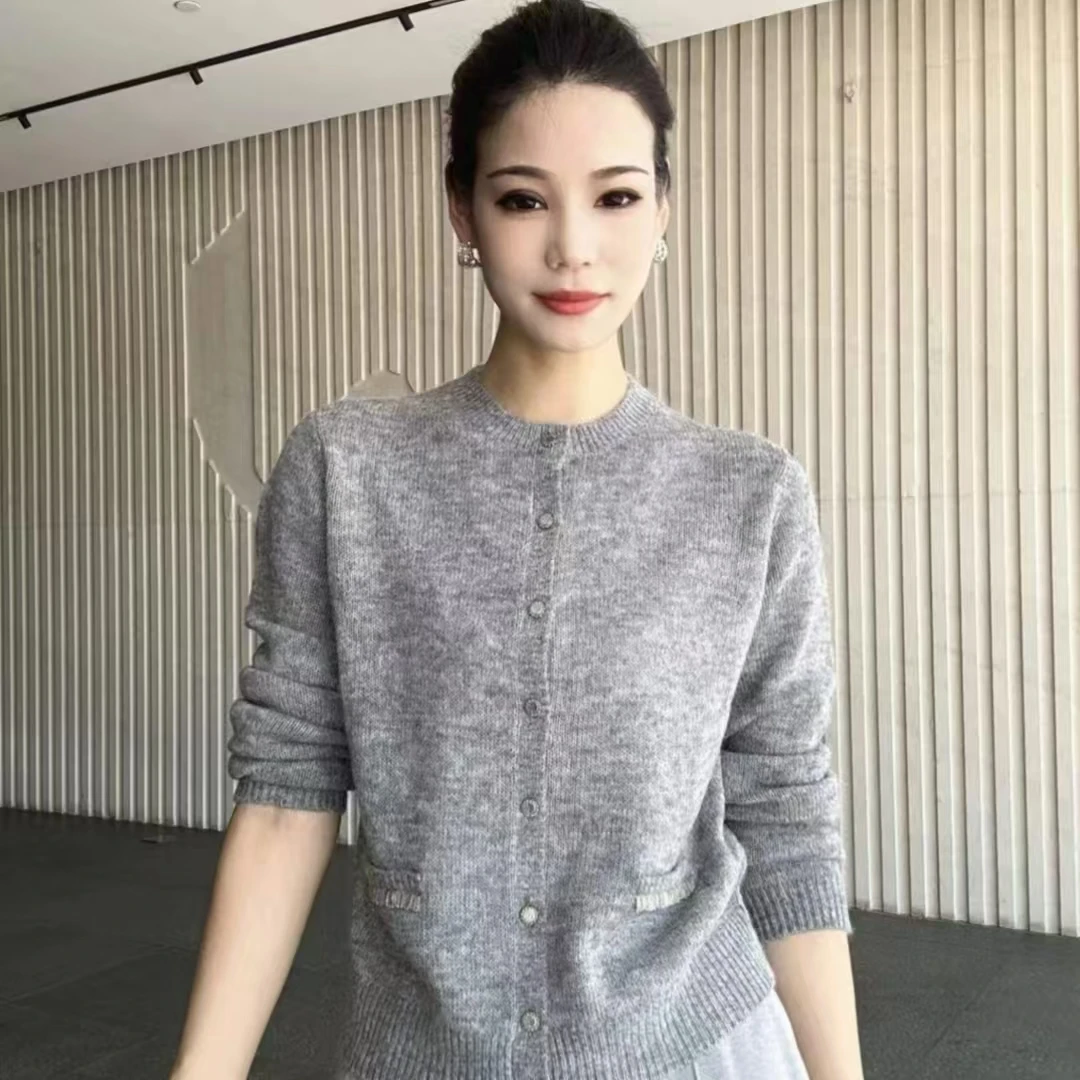 AMASS/阿玛施新款气质针织百搭长袖简约显瘦针织开衫女5499272