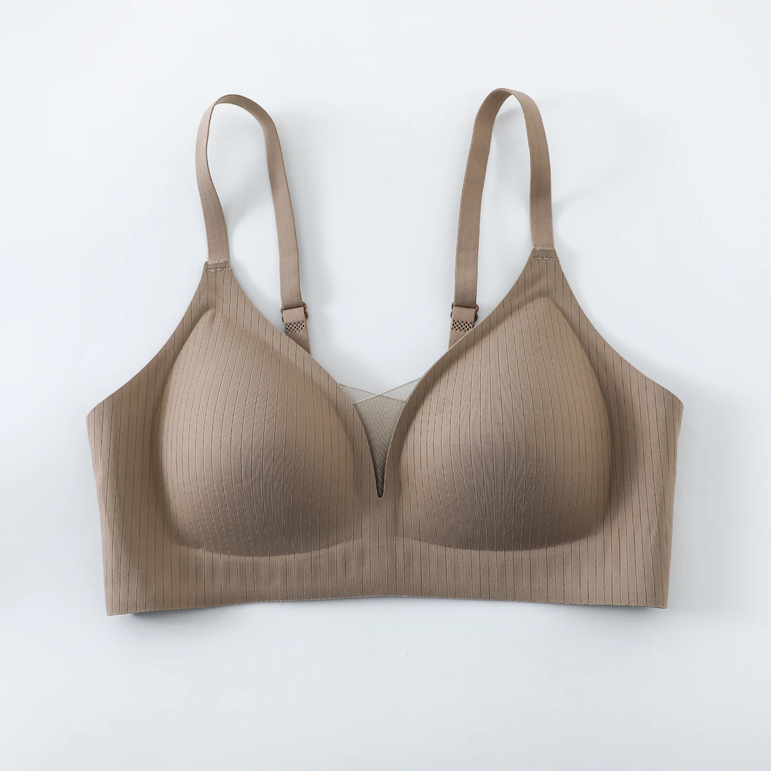 蔓伊梦【0229】交叉蕾丝无磁乳胶三角杯无痕无感无钢圈包裹感无束缚