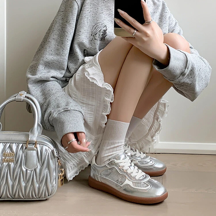 银色德训鞋女2024新款真皮夏季运动休闲百搭运动鞋透气配裙子