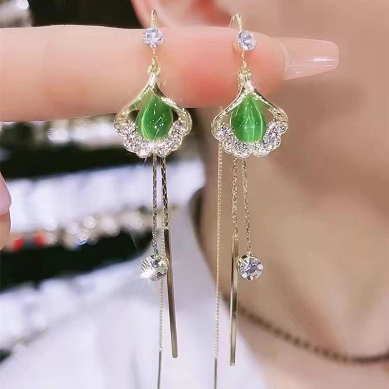 铜合金合成锆石耳饰 银杏叶耳环轻奢高级感显脸瘦气质流苏耳线