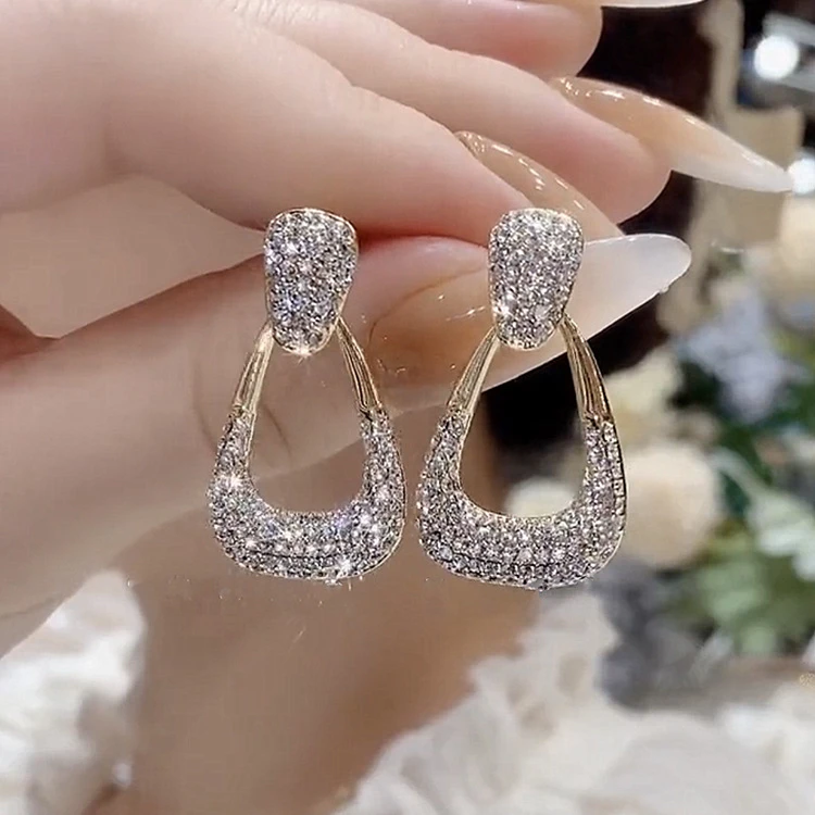 铜合金合成锆石耳饰 时尚气质耳环女轻奢小众高级感网红百搭耳饰