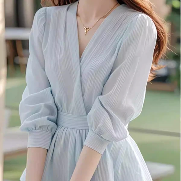 早秋新款上衣女装法式高级感轻奢衬衫2024年春秋蓝色雪纺小衫衬衣