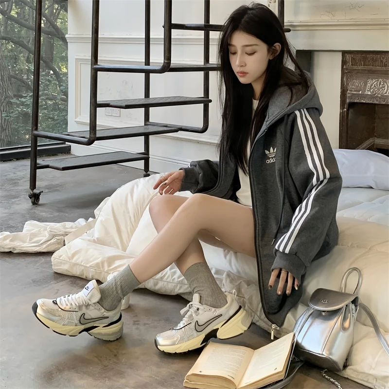 Nike V2K Run Runtekk减震低帮复古白银女子休闲跑步鞋FD0736-100