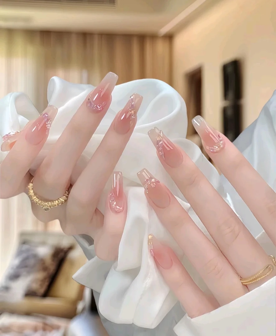 【直播链接】四单飞 穿戴美甲纯欲 猫眼 ins风