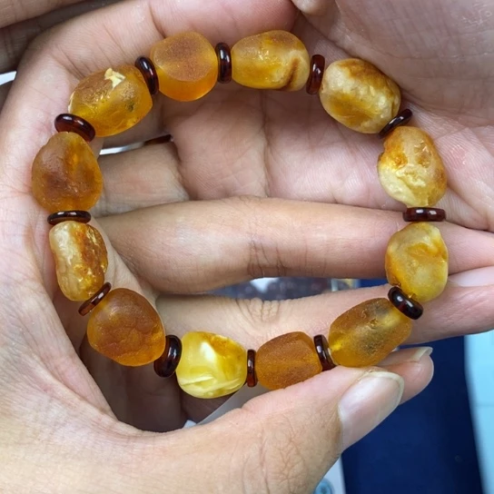 琥珀珠宝奇石未镶嵌