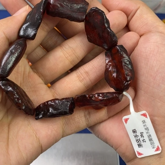 琥珀裸石未镶嵌手串