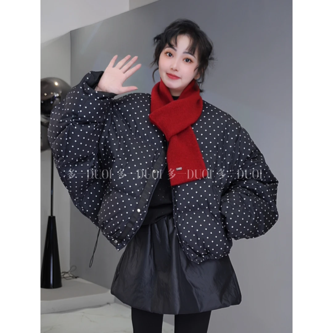 多一“听雪”2024冬季复古宽松圆领波点短款保暖羽绒服