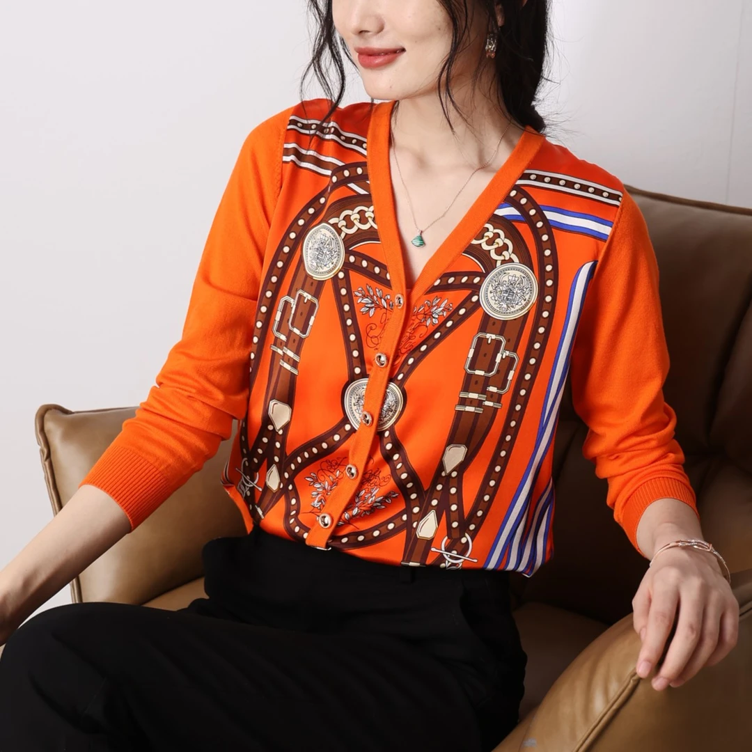 【 22272】2025春秋新品小众设计感百搭重磅桑蚕丝链条印花拼开衫