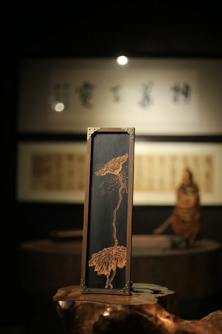 【夏雨听荷·叁月作】莲蓬茶盘竹雕阴刻茶盘 老竹烟熏竹手刻高工刻绘