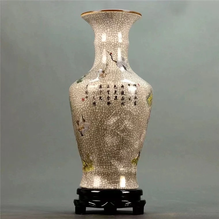 S49粉彩山水花鸟陶瓷瓶