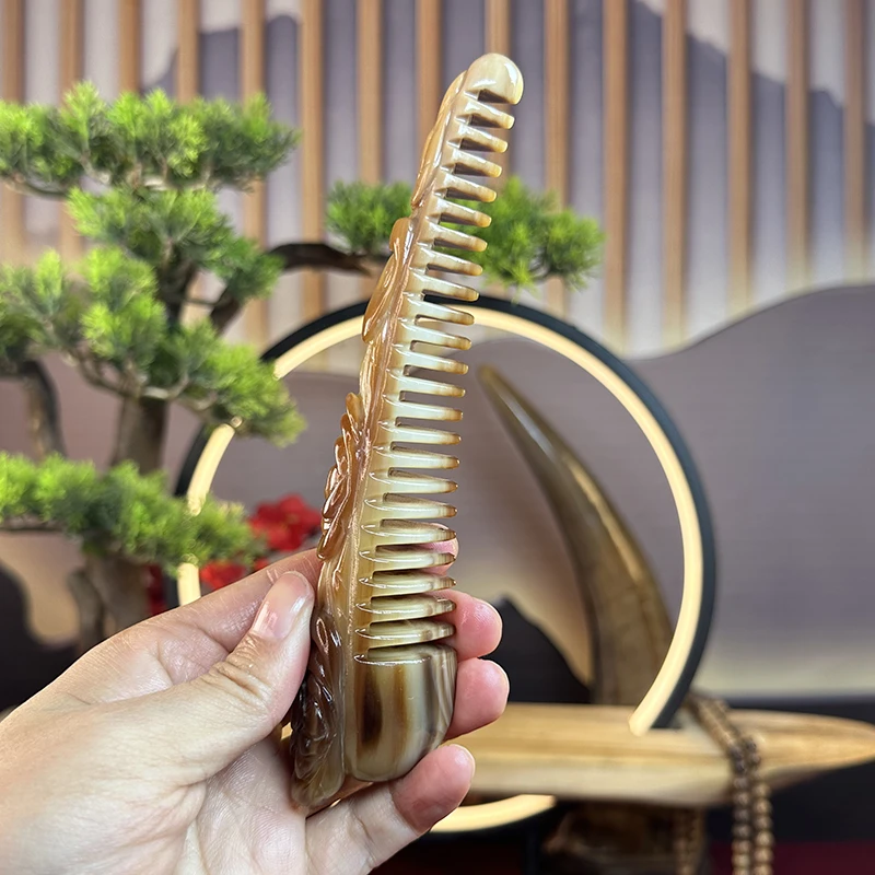 【旗山】天然牦牛角高端头部头皮精雕脸梳按摩梳适合送礼