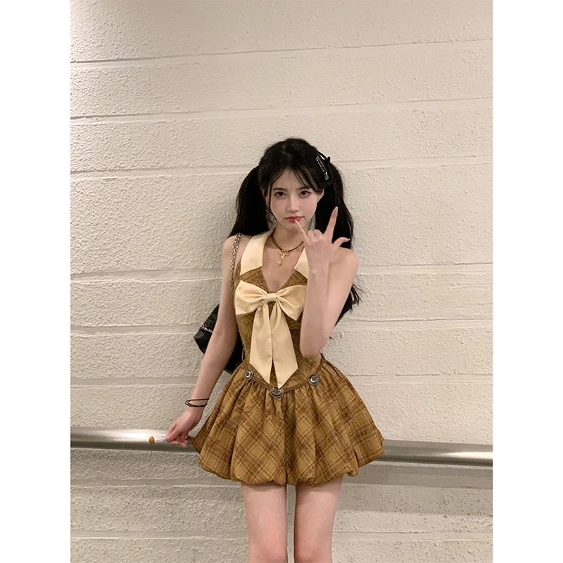 瑞茜·威瑟斯 涩谷辣妹 夏季显瘦设计感辣妹连衣裙+安全裤R6322H