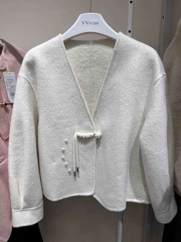 时尚气质小香风羊毛呢短款大衣高贵外套01879