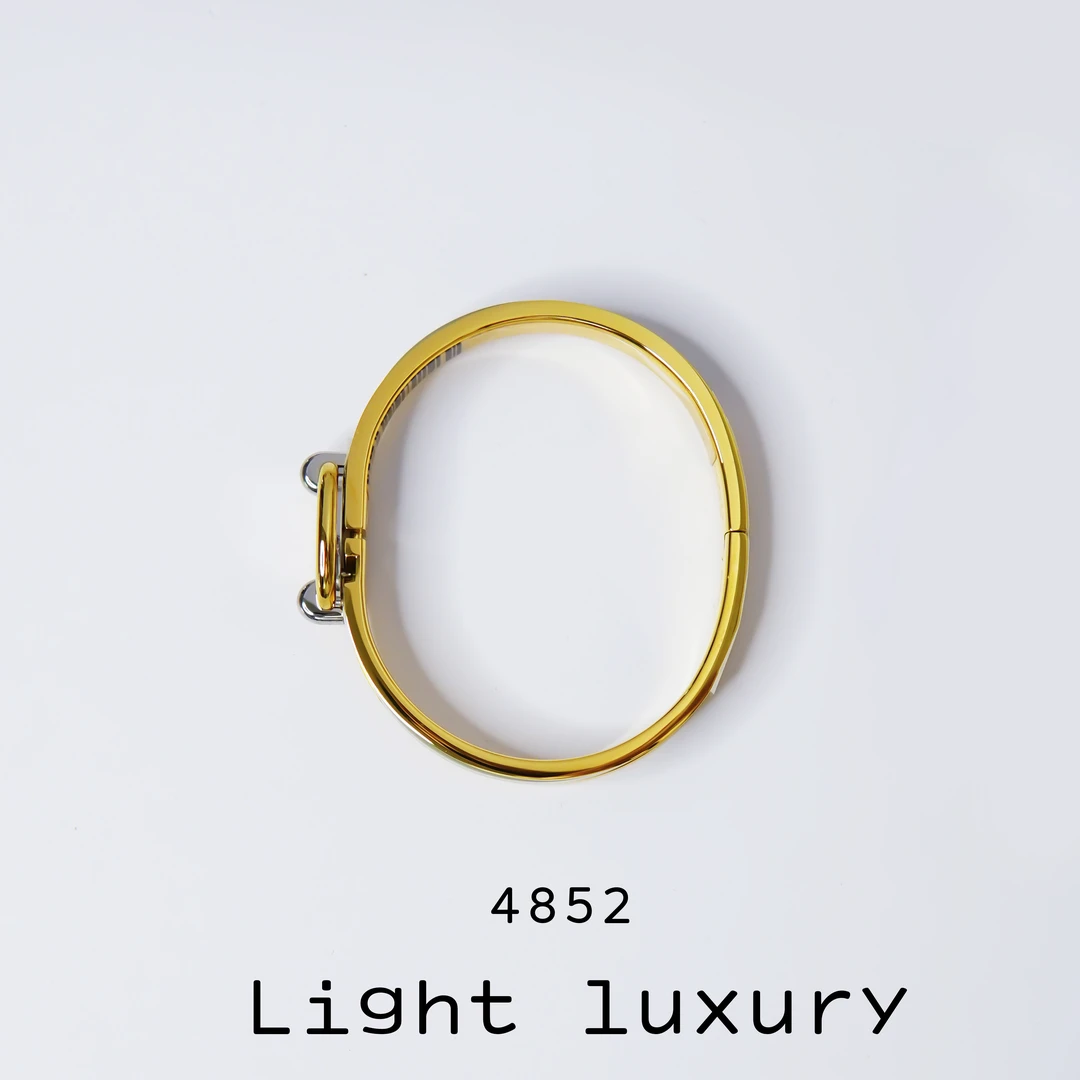 铜合金手镯 4852气质轻奢百搭时尚猪鼻子手镯