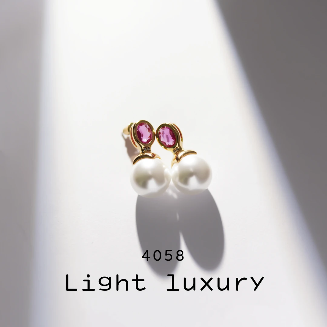 铜合金耳饰 4058气质轻奢法式精致设计师粉红石珠珠耳钉