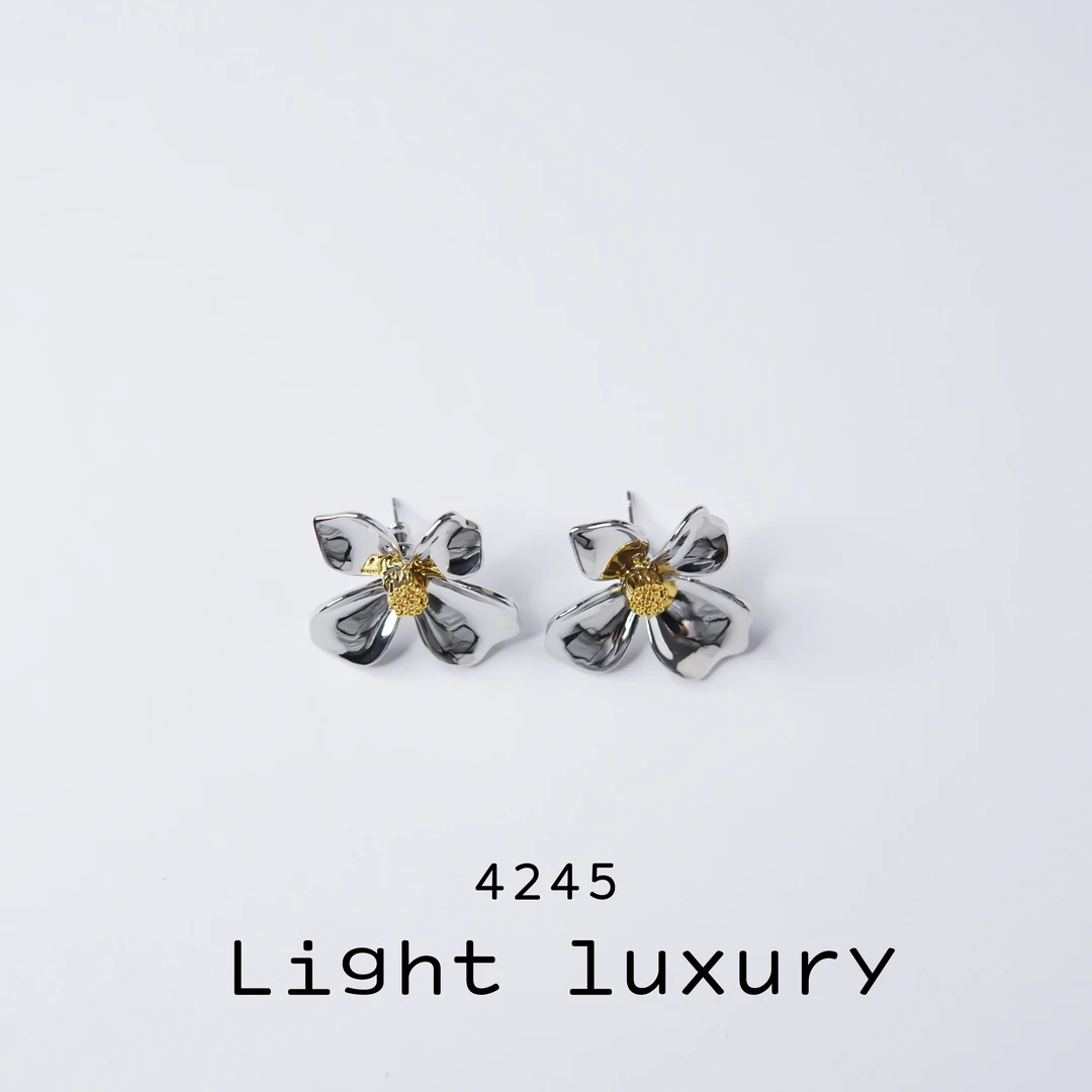 铜合金耳饰 4245气质时尚个性设计师百搭银色花朵耳钉