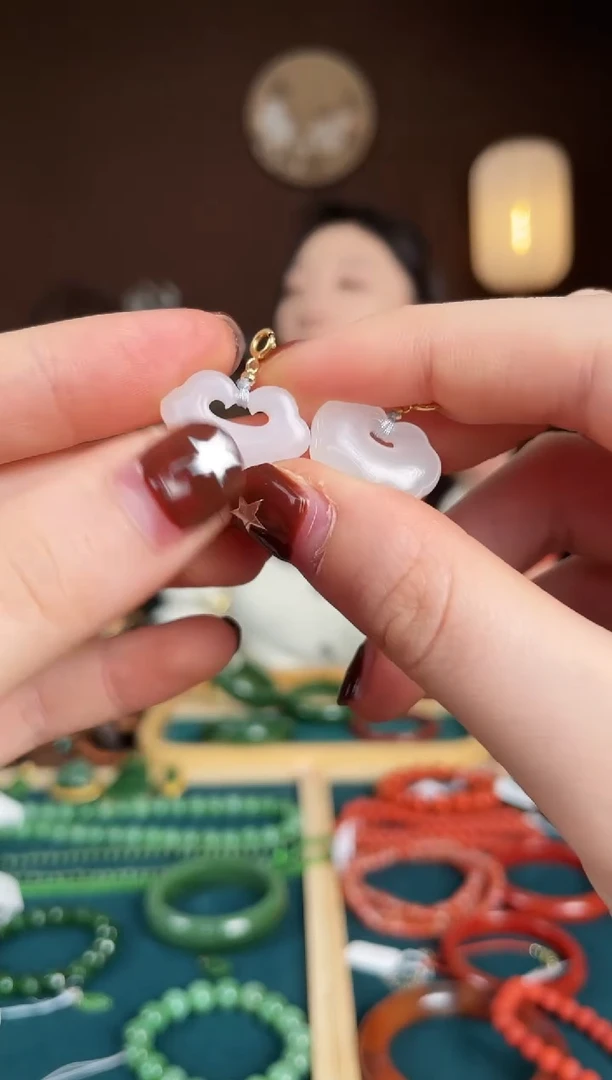 【闪购商品】和田玉挂件18K金镶嵌宝宝锁 sh187 多样性发货发其一