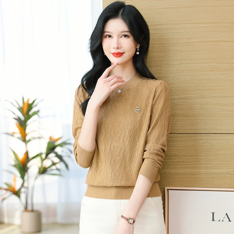 2024春季新款女士毛衣低圆领时尚洋气百搭韩版气质显瘦打底针织衫