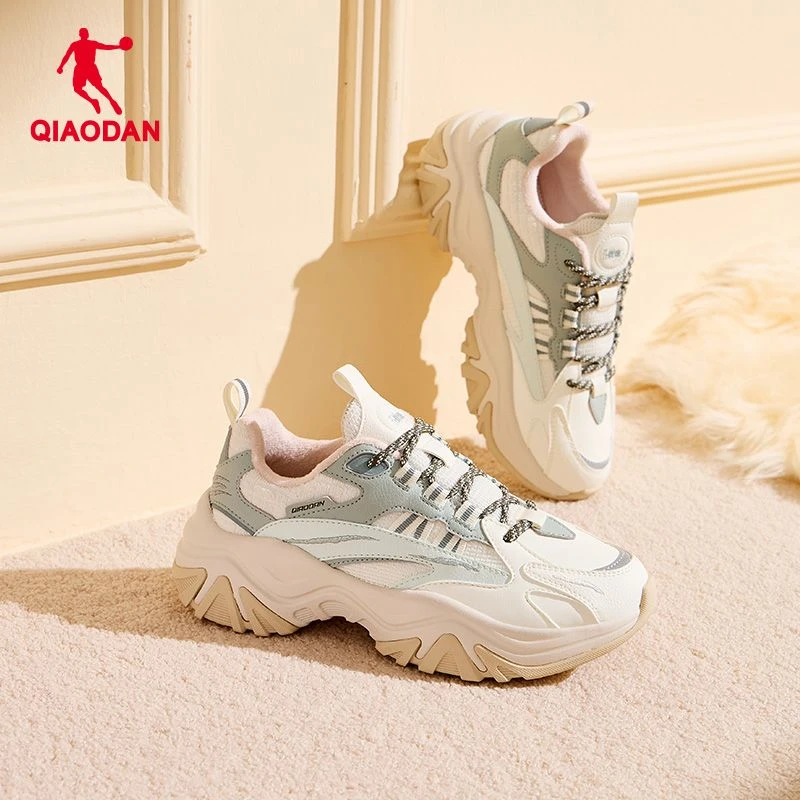 硬糖鞋V2乔丹棉鞋女2024冬季新品加绒保暖运动鞋子皮面增高休闲鞋