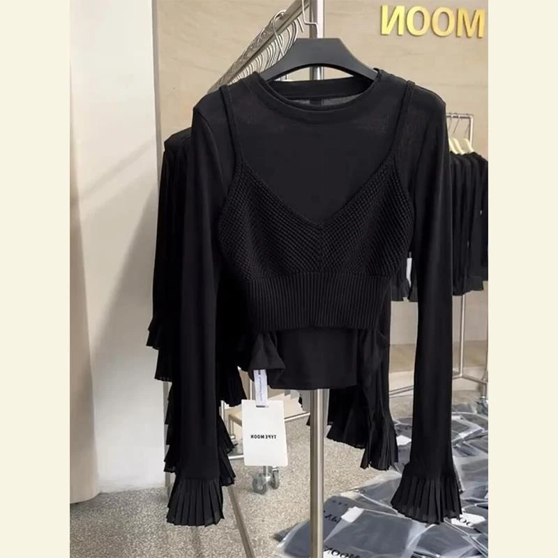 初秋装女2025年新款时尚高级感穿搭黑色针织杉吊带韩系小香风套装
