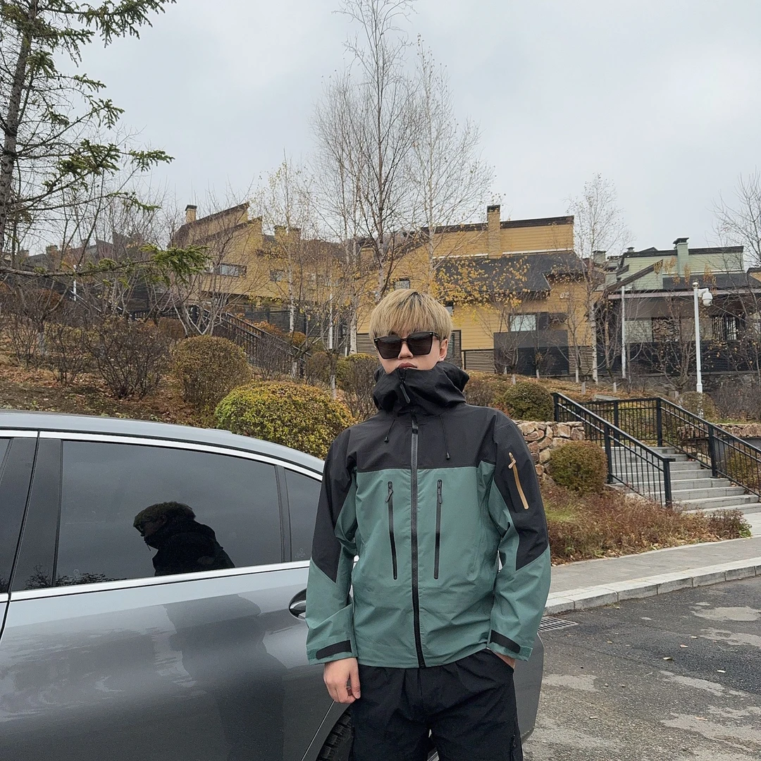 【Y1-WMS硬壳-FV7顶】情侣溢胶户外休闲透气防风防雨防水冲锋衣