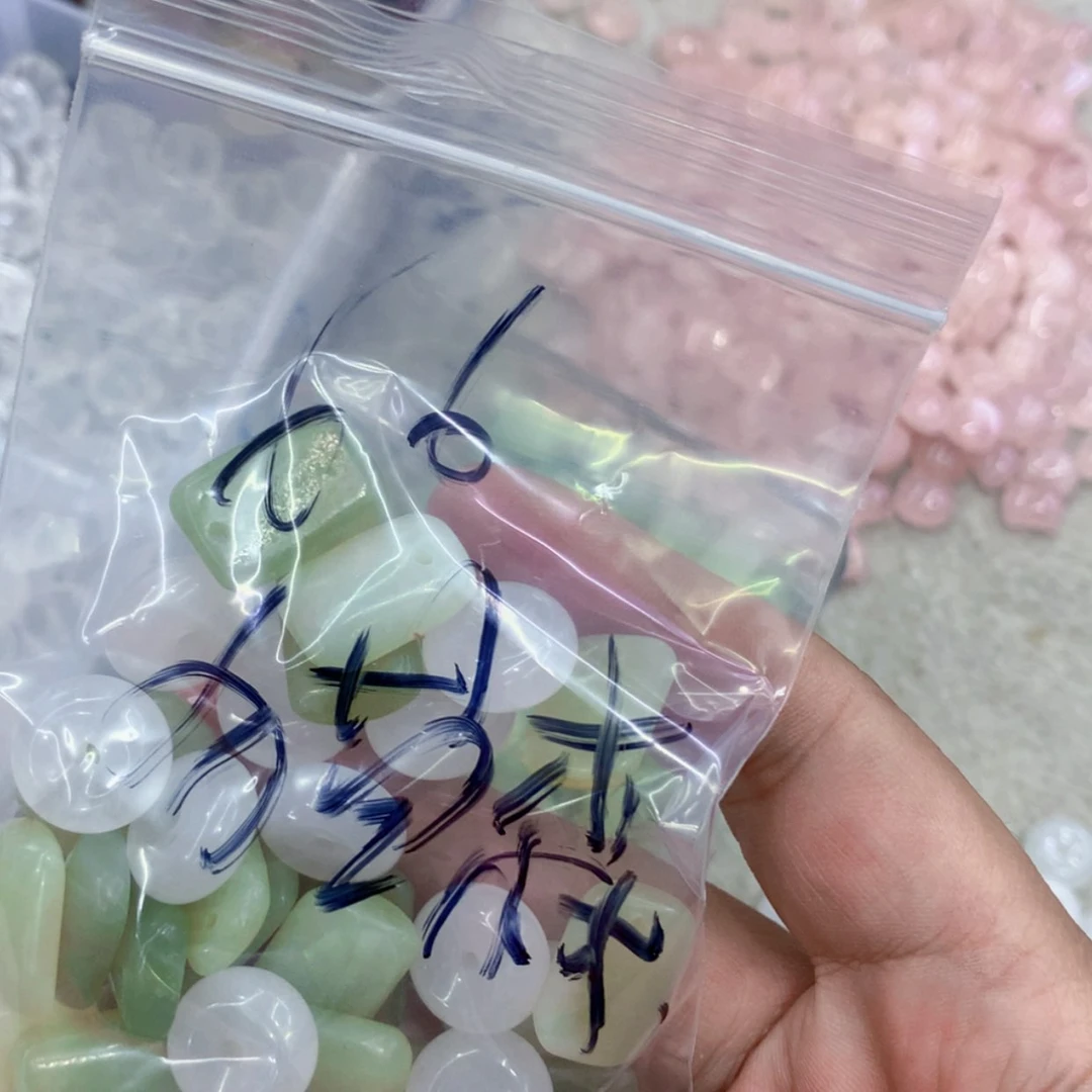 【闪购商品】烟晶手链银S925镶嵌猫**作白玉扣子