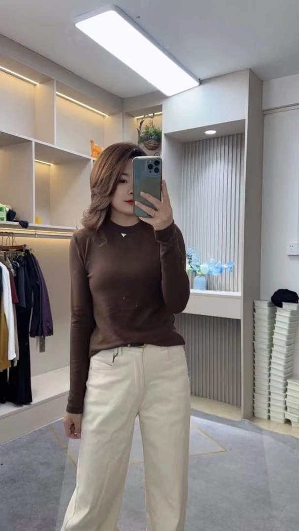 秋冬新款抓毛三角标圆领上衣5166