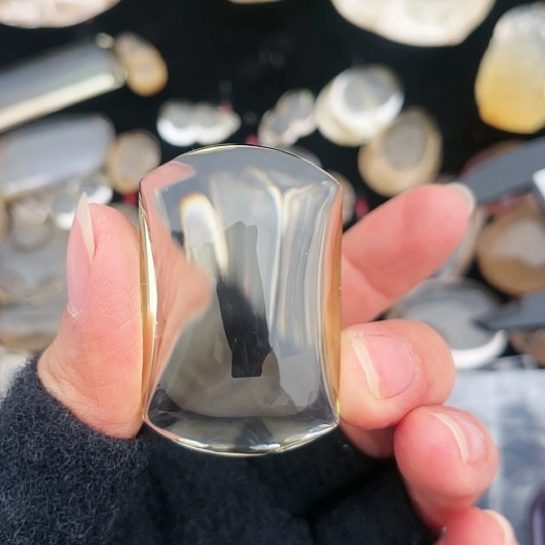 【闪购商品】水晶吊坠(不含链)未镶嵌美**?